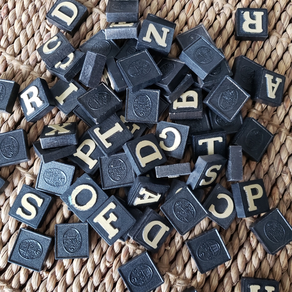 Vintage Anagrams Embossed Edition